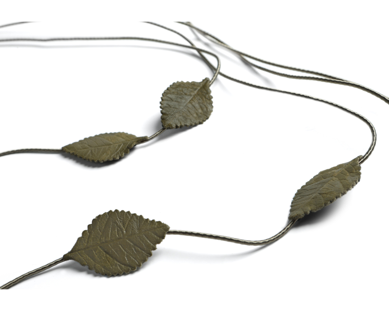 Κολιέ Δερμάτινα Φύλλα Λαδί 1