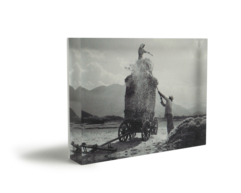 Paperweight “Loading the Cart” by Takis Tloupas 1